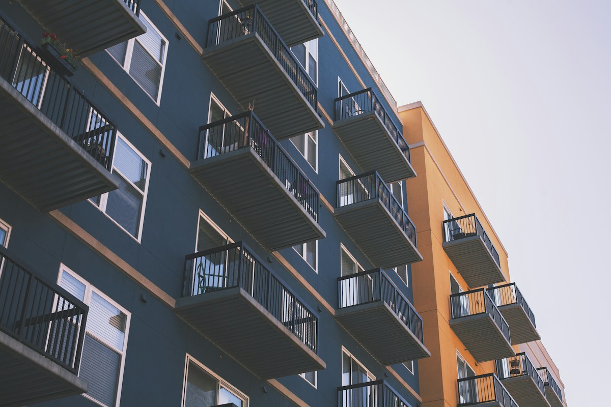 Illustrative apartment architecture; not a Nashville property